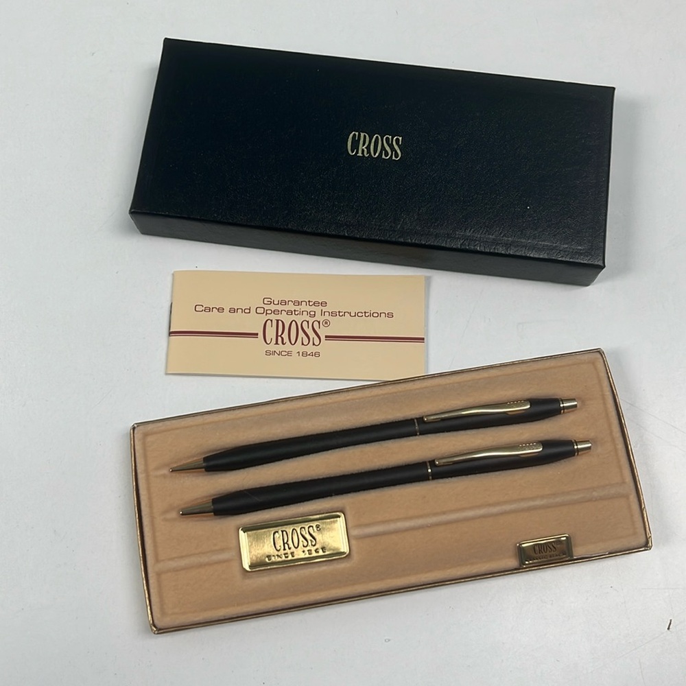 Classic Black CROSS pen & pencil set in presentation box, plus refill…like new!